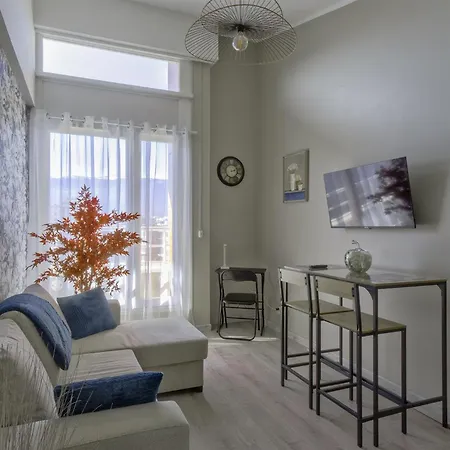 Apartment Le Mounier T2 Avec Climatisation & Balcon Et Parking Gratuit *